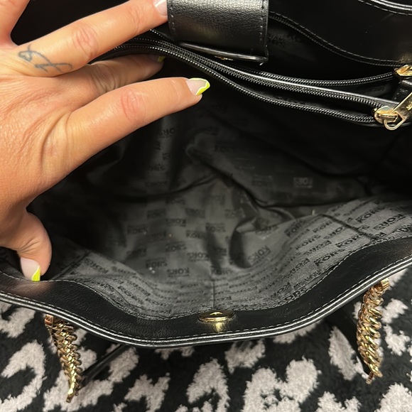 Michael Kors Purse and wallet - Picture 6 of 6